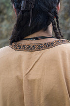 Tunique médiévale homme avec bordure – Halvor