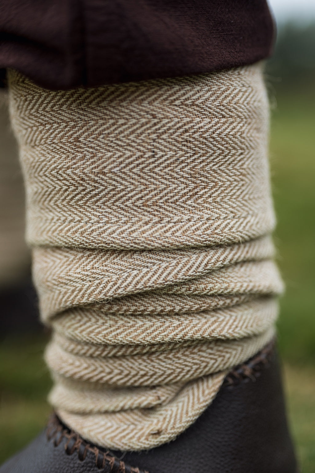 Bandes molletières médiévales à chevrons – Jannik
