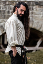 Chemise médiévale à boutons en bois – Oswald
