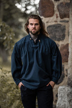 Chemise médiévale à lacets et col montant – Georg