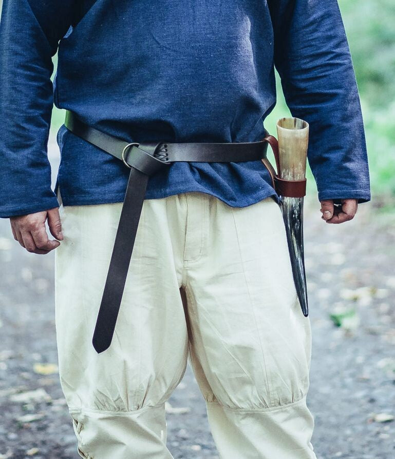 Ceinture médiévale à anneaux en cuir – Conrad