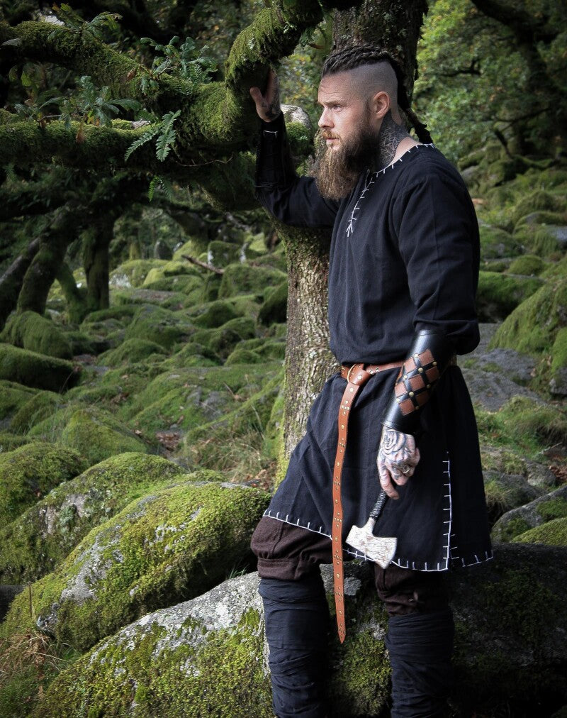 Tunique viking homme avec broderie – Erwin